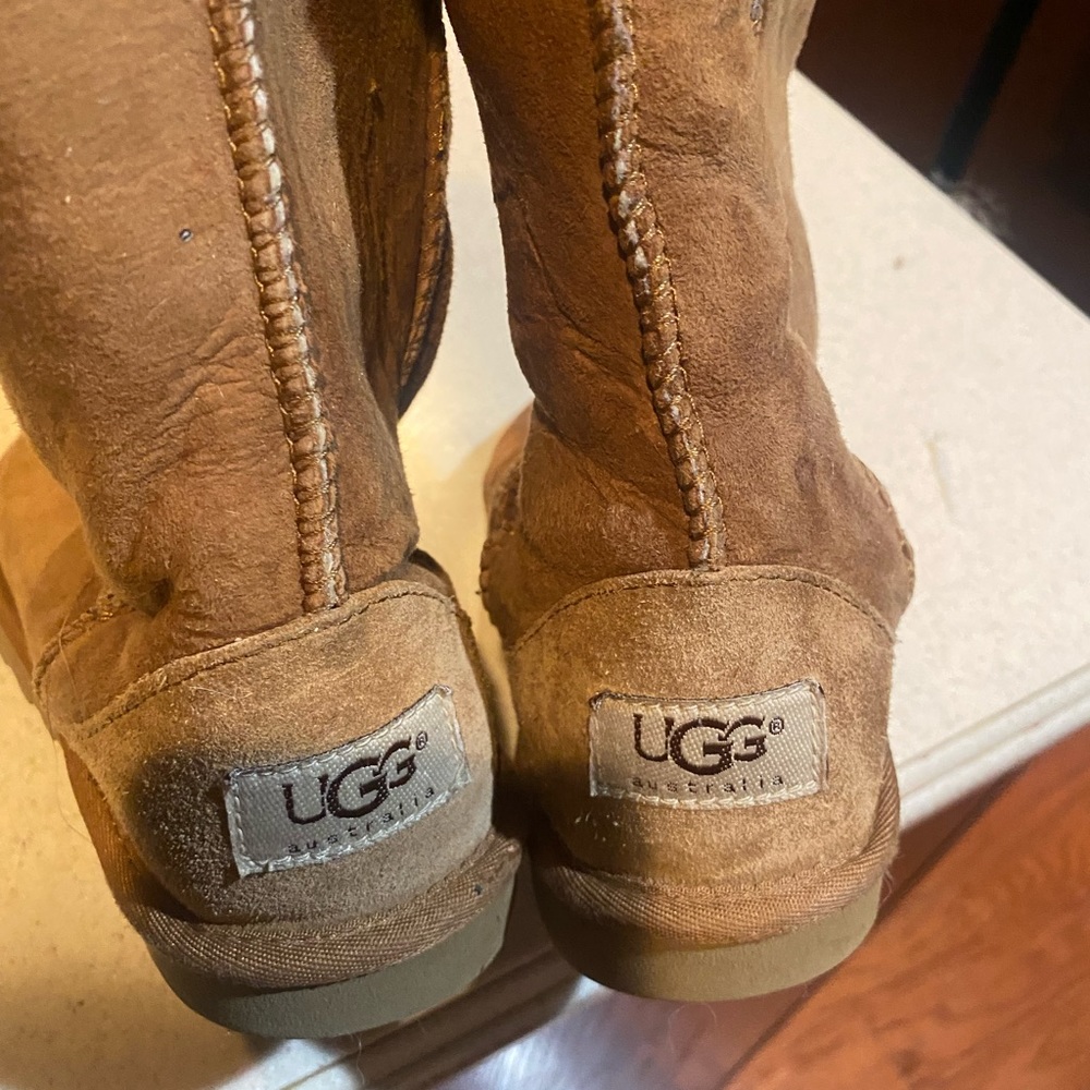 Ugg camel classic tall boot